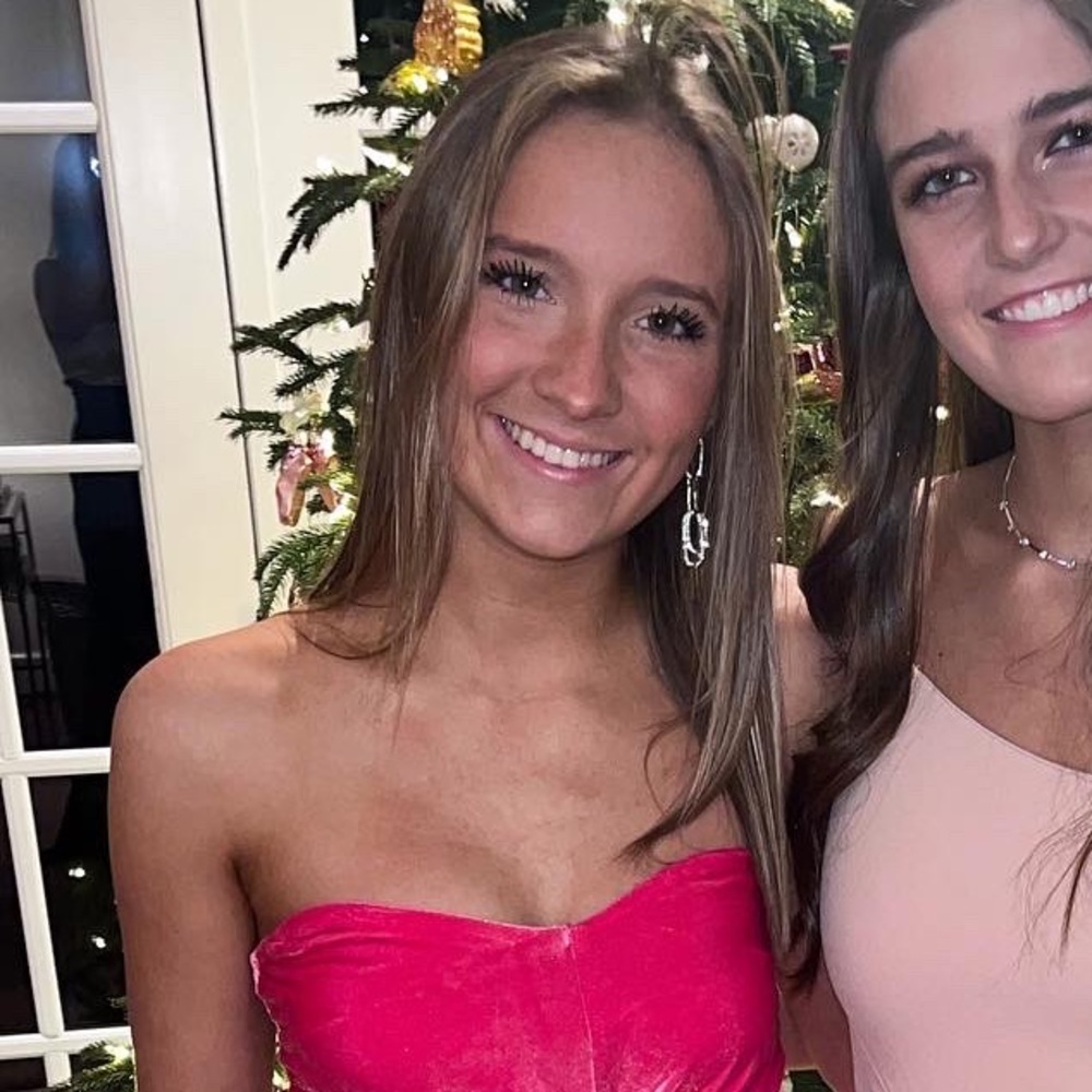 Meet your Posher, Lola